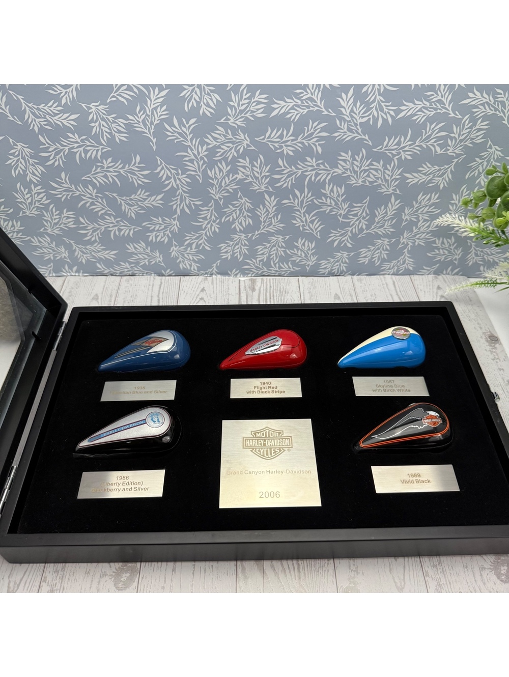 Harley-Davidson Miniature Tank Collection Display Case Multi-Color - Picture 2 of 15